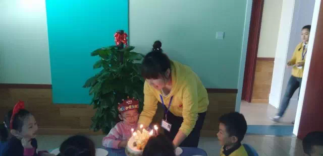 托马斯学习馆小朋友生日会