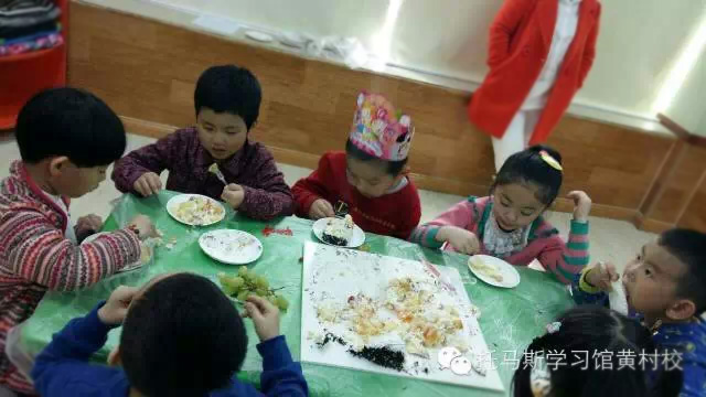 北京黄村托马斯STEAM课程班小朋友生日会