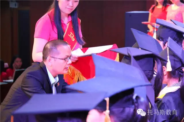 托马斯教育北京大兴托马斯学习馆2016届STEAM课程毕业典礼