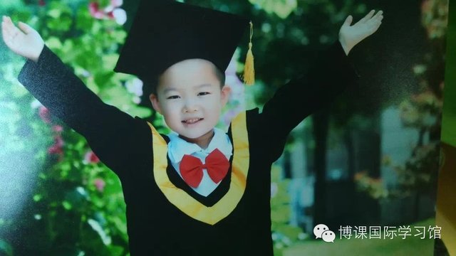 托马斯小博丝